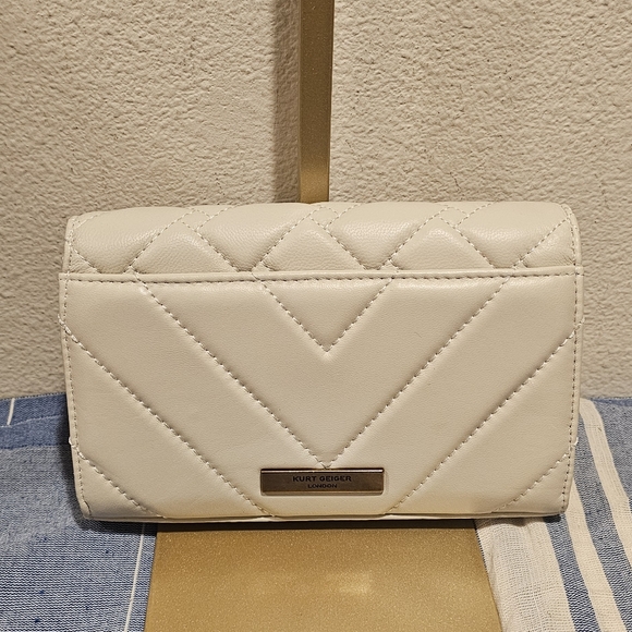 Kurt Geiger London Kensington - Picture 2 of 6